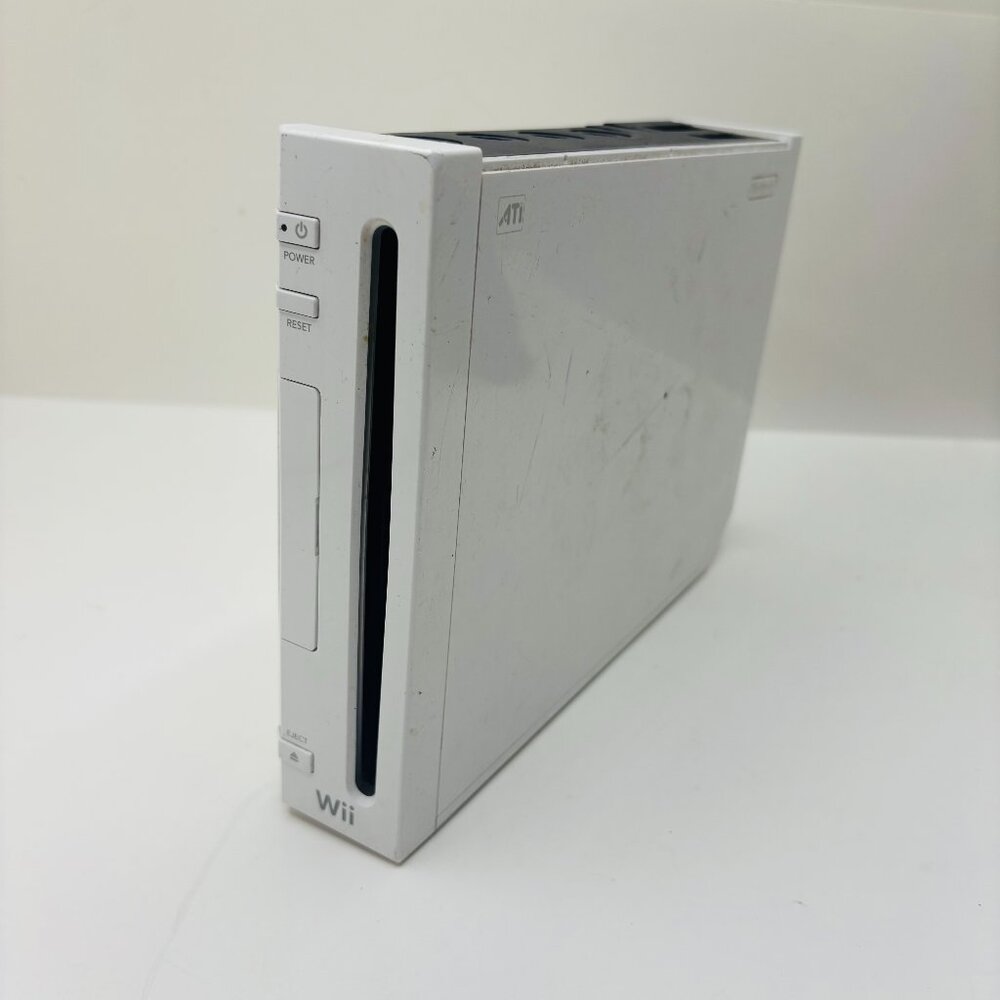 White Nintendo Wii RVL-001 GameCube Compatible Console Only